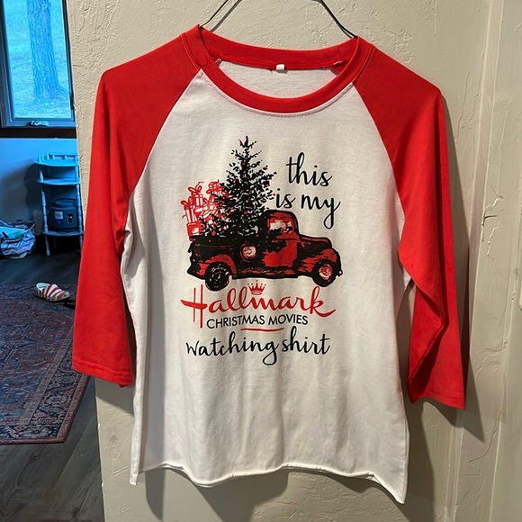 Christmas 3/4 sleeve shirt! Size medium EUC - Picture 3 of 3